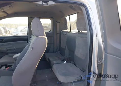 2010 Toyota Tacoma z USA, uszkodzony, nr VIN 5TEUX4EN3AZ724792